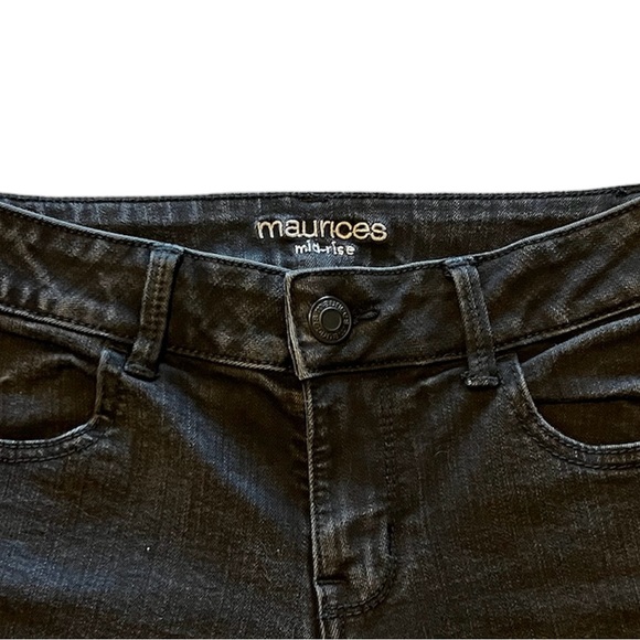Maurice's Women's Mid Black Jeans Sz X Small Short - Picture 2 of 5